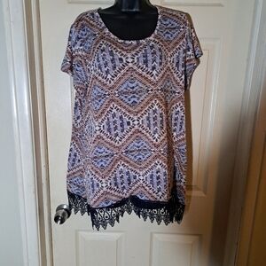 Just Be multicolored blouse lace on bottom edge size 2X